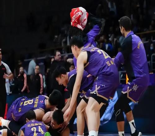 國足奮力前,三戰預計全,勝躍居榜首,买球平台哪个好,买球平台官方网站,买球好平台网站,世俱杯买球平台